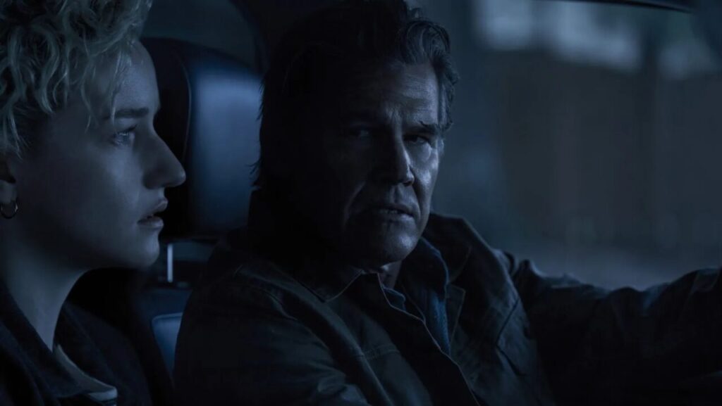 Weapons (Warner Bros Pictures) Julia Garner Josh Brolin