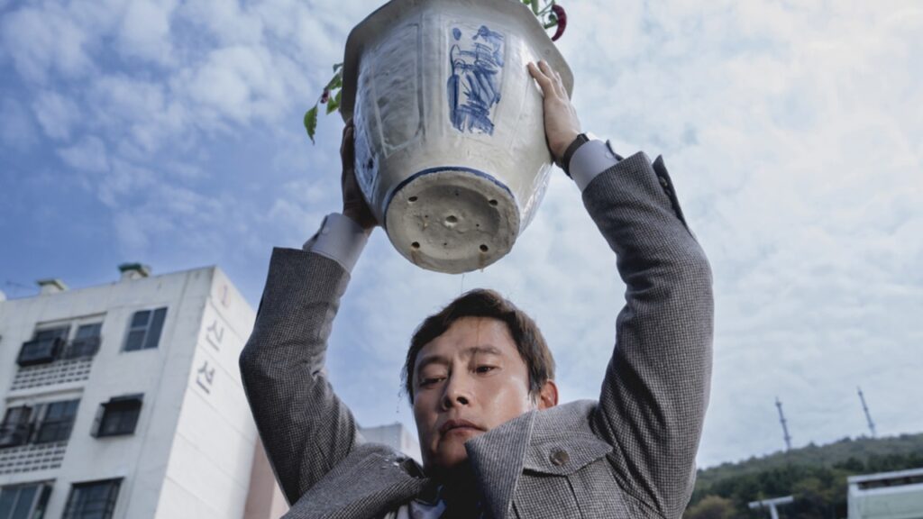 No Other Choice (CJ Entertainment) Lee Byung-hun