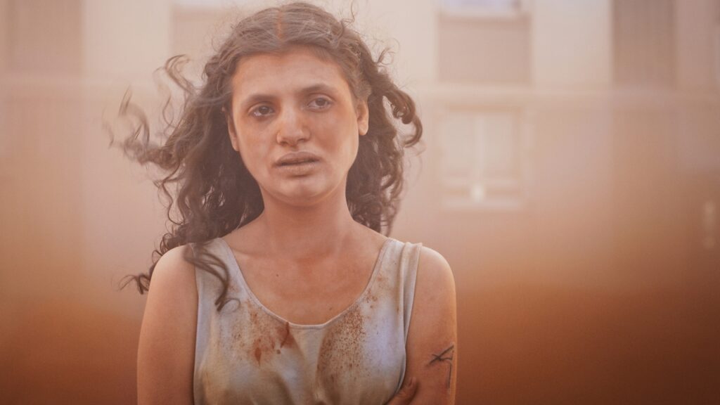 Alpha (Neon) Mélissa Boros