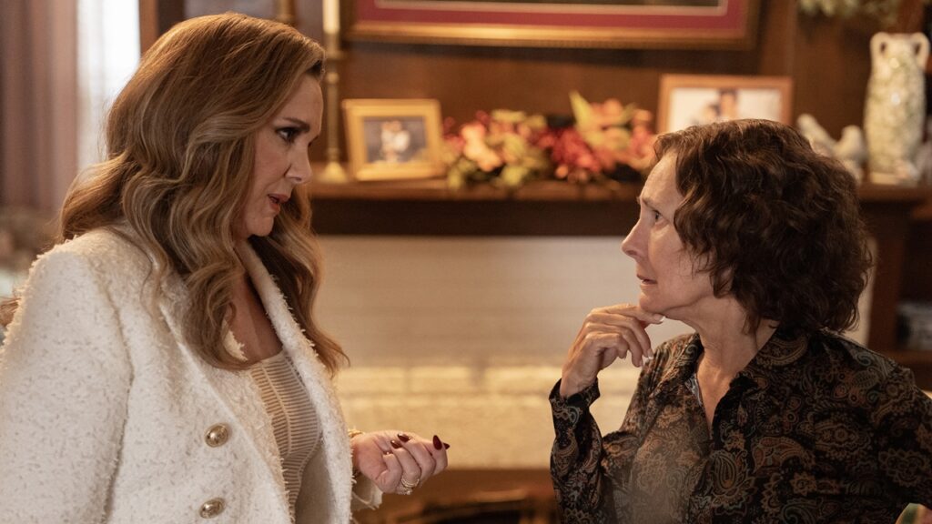 Big Mistakes (Netflix) Elizabeth Perkins Laurie Metcalf